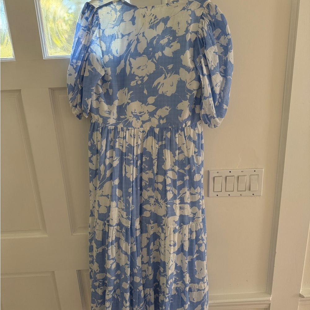 HYACINTH HOUSE
Blue and White Floral Cisco Maxi Dress - S - Picture 4 of 5